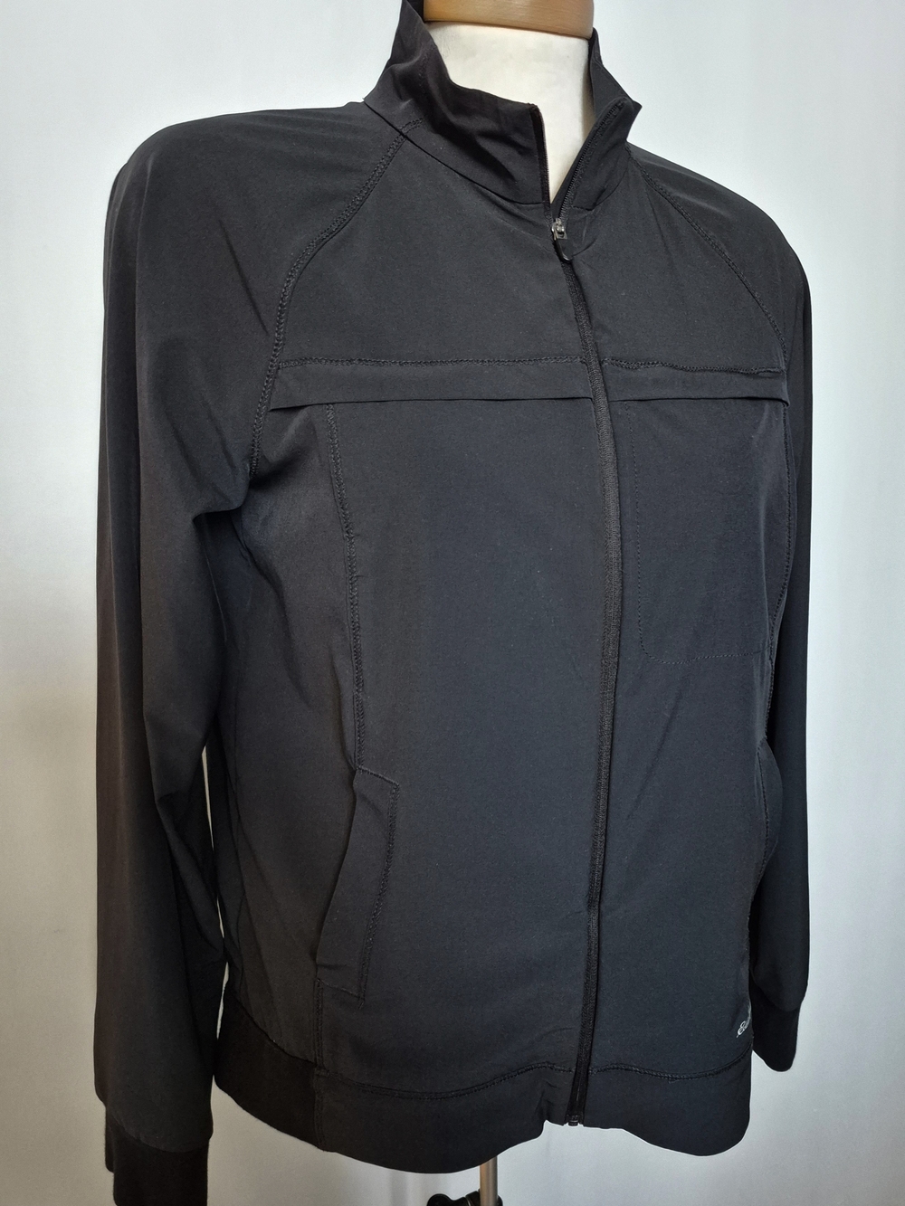 New Condition Womens Eddie Bauer Black Lightweight Full-Zip Travel Jacket